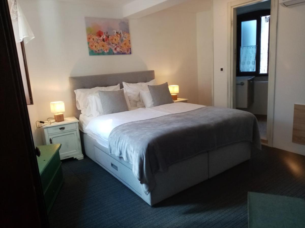 Rooms Serafin Мотовун Екстериор снимка